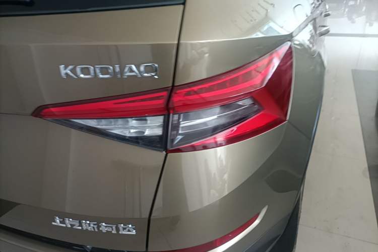 Used Skoda Kodiaq 2017 TSI330 7-Seater Two-Wheel-Drive Luxury Edition Right Rear Taillight