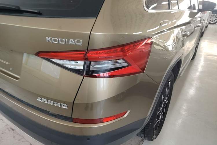 Used Skoda Kodiaq 2017 TSI330 7-Seater Two-Wheel-Drive Luxury Edition Right Rear Taillight
