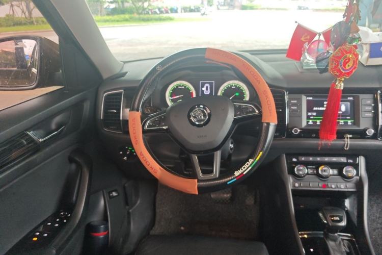 Used Skoda Kodiaq 2017 TSI330 7-Seater Two-Wheel-Drive Luxury Edition Steering Wheel