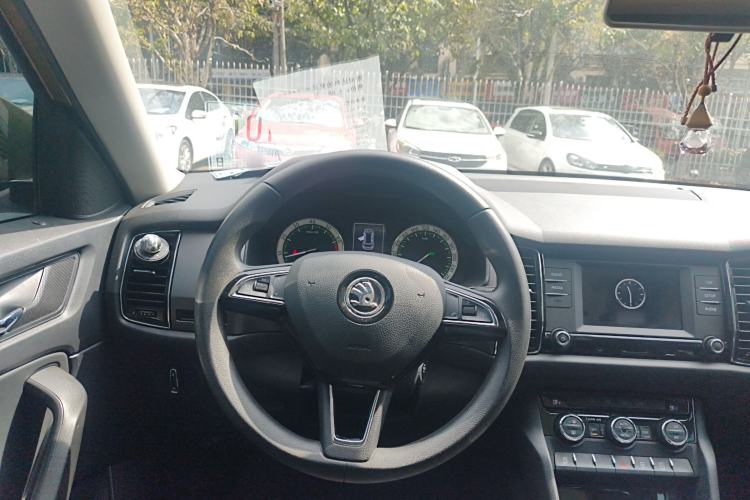 Used Skoda Kodiaq 2017 TSI330 5-seat Two-Wheel Drive Comfort Edition Steering Wheel