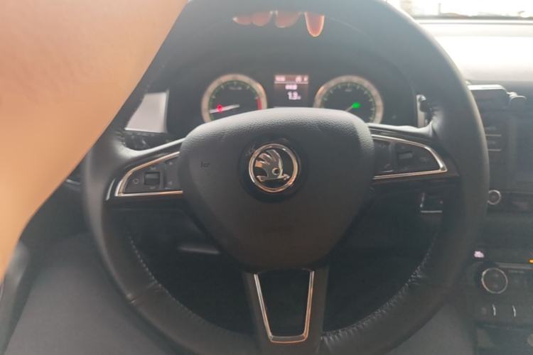 Used Skoda Kodiaq 2017 TSI330 5-seat Two-Wheel Drive Comfort Edition Steering Wheel
