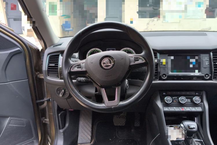 Used Skoda Kodiaq 2017 TSI330 7-Seater Two-Wheel-Drive Luxury Edition Steering Wheel
