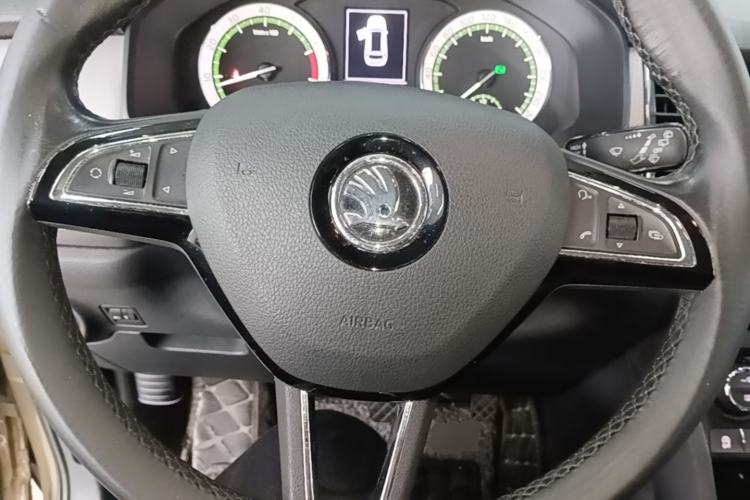 Used Skoda Kodiaq 2017 TSI330 5-Seat Two-Wheel Drive Luxury Edition Steering Wheel