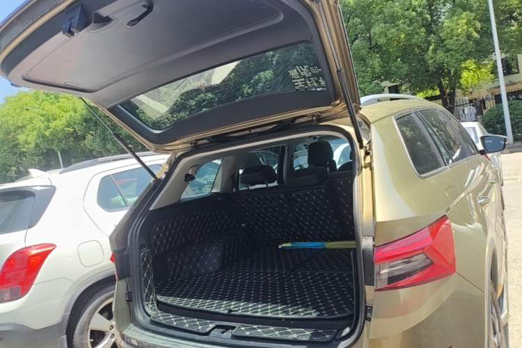 Used Skoda Kodiaq 2017 TSI330 7-Seater Two-Wheel-Drive Luxury Edition Trunk