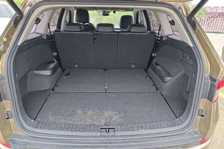 Used Skoda Kodiaq 2017 TSI330 7-Seater Two-Wheel-Drive Luxury Edition Trunk