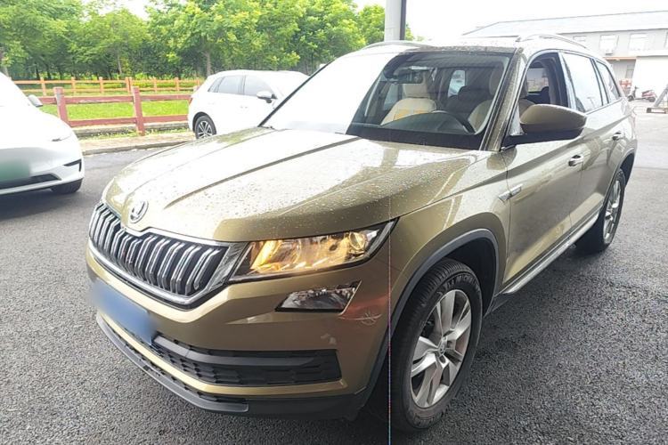Used Skoda Kodiaq 2017 TSI330 5-Seat Two-Wheel Drive Luxury Edition Guazi used car, China used car export, Used car for sale, Used cars, Cheapest cars for sale