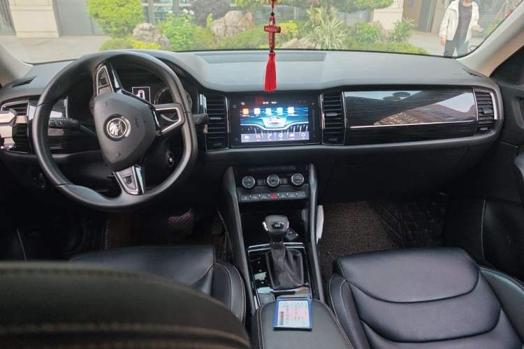 Used Skoda Kodiaq 2018 Restyled TSI330 7-Seater Two-Wheel Drive Luxury Enjoyment Edition Center Console