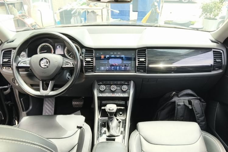 Used Skoda Kodiaq 2018 TSI330 5-Seater Two-Wheel-Drive Luxury Enjoyment Edition Center Console