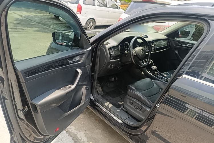 Used Skoda Kodiaq 2018 Facelifted TSI330 5-Seater Two-Wheel-Drive Luxury Enjoyment Edition Driver Seat