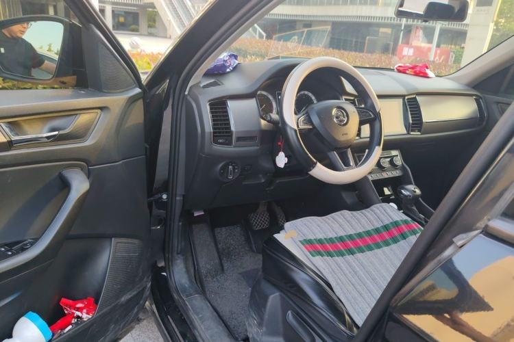 Used Skoda Kodiaq 2018 Facelifted TSI330 5-Seater Two-Wheel-Drive Luxury Edition Driver Seat
