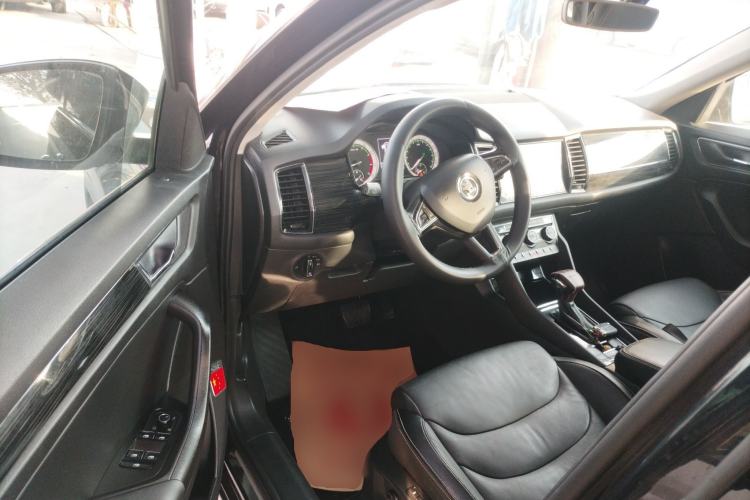Used Skoda Kodiaq 2018 Facelifted TSI330 5-Seater Two-Wheel-Drive Luxury Enjoyment Edition Driver Seat