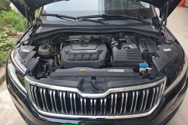 Used Skoda Kodiaq 2018 Facelifted TSI330 5-Seater Two-Wheel-Drive Luxury Enjoyment Edition Engine Bay