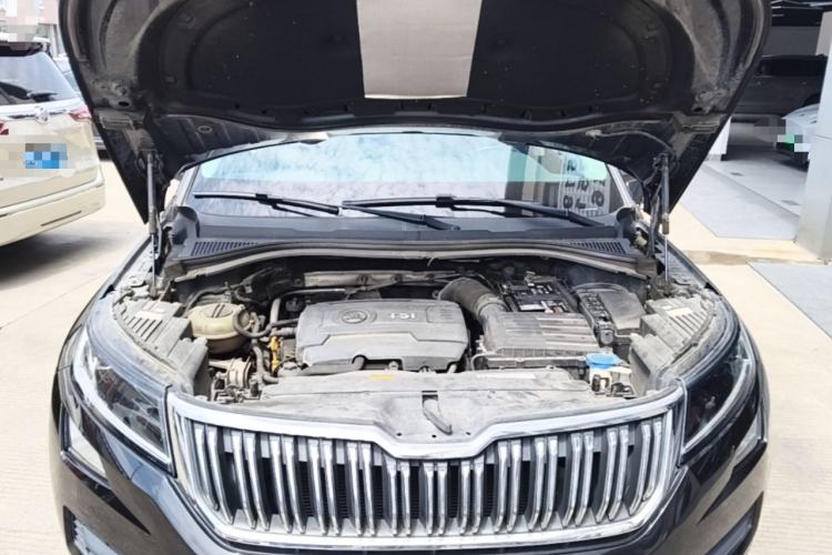 Used Skoda Kodiaq 2018 TSI330 5-Seater Two-Wheel-Drive Luxury Enjoyment Edition Engine Bay