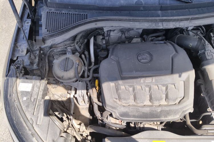 Used Skoda Kodiaq 2018 Facelifted TSI330 5-Seater Two-Wheel-Drive Comfort Edition Engine Bay Right