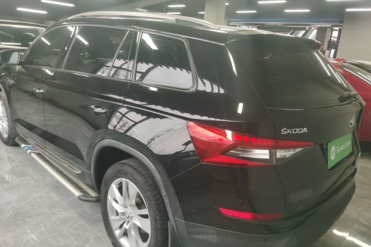 Used Skoda Kodiaq 2018 TSI330 5-Seater Two-Wheel-Drive Luxury Edition Exterior 2