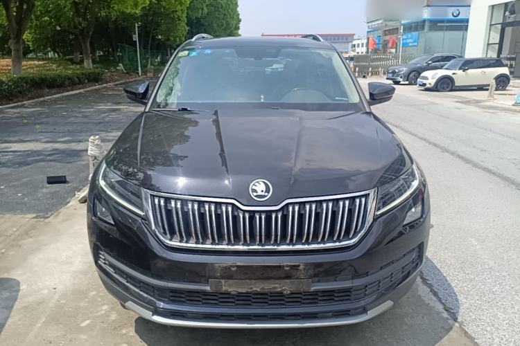 Used Skoda Kodiaq 2018 Facelifted TSI330 5-Seater Two-Wheel-Drive Luxury Enjoyment Edition Front
