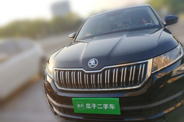 Used Skoda Kodiaq 2018 Facelifted TSI330 5-Seater Two-Wheel-Drive Luxury Edition Front
