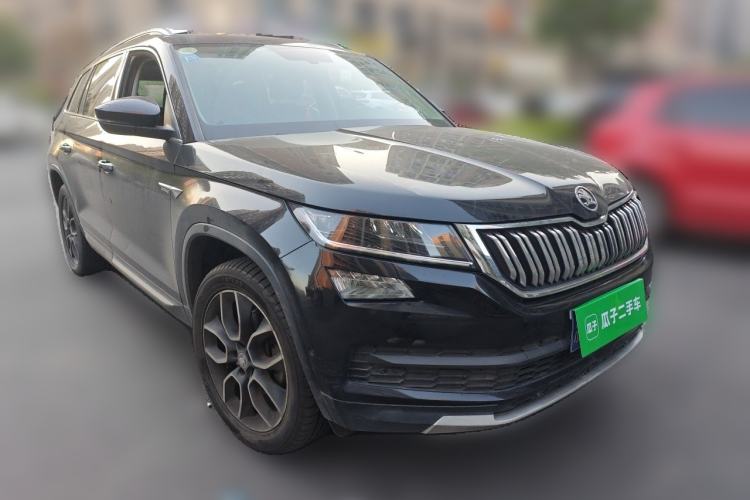 Used Skoda Kodiaq 2018 Restyled TSI330 7-Seater Two-Wheel Drive Luxury Enjoyment Edition Front Right 45 Deg