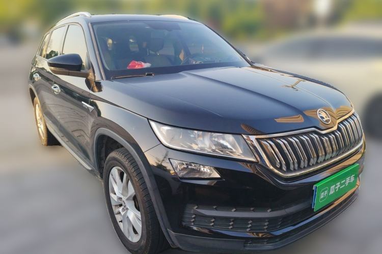 Used Skoda Kodiaq 2018 Facelifted TSI330 5-Seater Two-Wheel-Drive Luxury Edition Front Right 45 Deg
