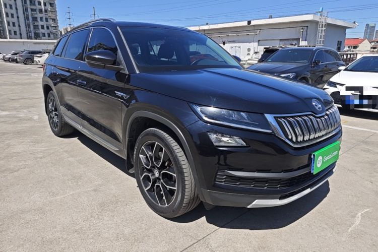 Used Skoda Kodiaq 2018 TSI330 7-Seater Two-Wheel-Drive Luxury Enjoyment Edition Front Right 45 Deg