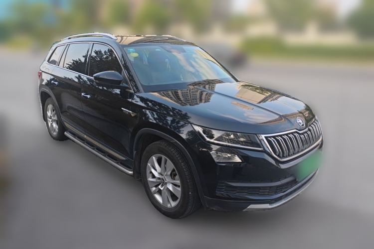 Used Skoda Kodiaq 2018 Facelifted TSI330 5-Seater Two-Wheel-Drive Luxury Enjoyment Edition Front Right 45 Deg