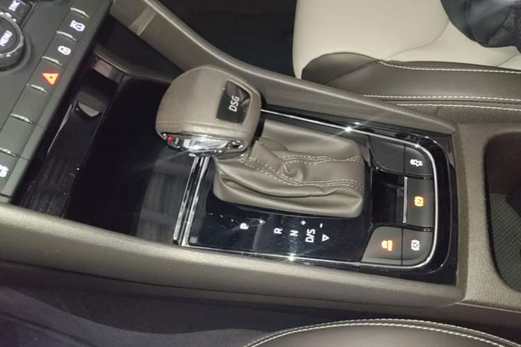 Used Skoda Kodiaq 2018 Restyled TSI330 7-Seater Two-Wheel Drive Luxury Enjoyment Edition Gear Lever
