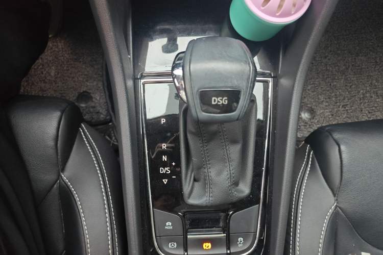Used Skoda Kodiaq 2018 Facelifted TSI330 5-Seater Two-Wheel-Drive Luxury Enjoyment Edition Gear Lever