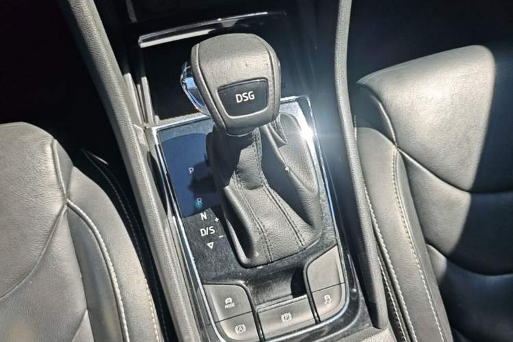 Used Skoda Kodiaq 2018 TSI330 7-Seater Two-Wheel-Drive Luxury Enjoyment Edition Gear Lever