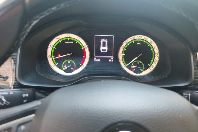 Used Skoda Kodiaq 2018 Facelifted TSI330 5-Seater Two-Wheel-Drive Luxury Enjoyment Edition Instrument Cluster