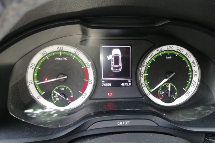 Used Skoda Kodiaq 2018 Restyled TSI330 7-Seater Two-Wheel Drive Luxury Enjoyment Edition Instrument Cluster