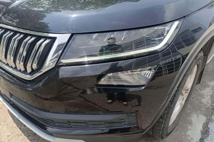 Used Skoda Kodiaq 2018 Facelifted TSI330 5-Seater Two-Wheel-Drive Luxury Enjoyment Edition Left Front Headlight