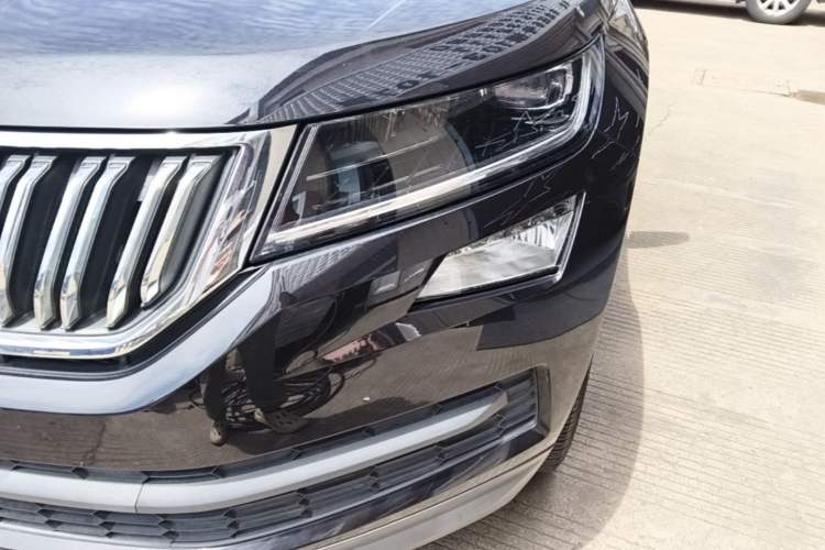 Used Skoda Kodiaq 2018 TSI330 5-Seater Two-Wheel-Drive Luxury Enjoyment Edition Left Front Headlight