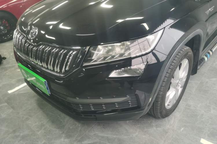 Used Skoda Kodiaq 2018 TSI330 5-Seater Two-Wheel-Drive Luxury Edition Left Front Headlight