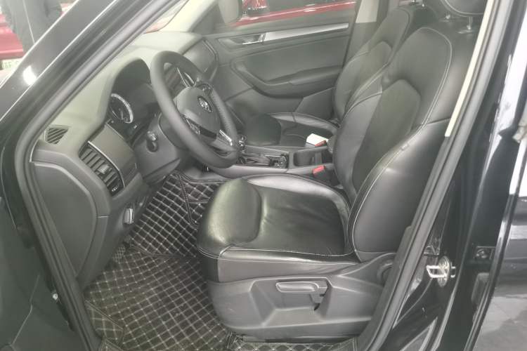 Used Skoda Kodiaq 2018 TSI330 5-Seater Two-Wheel-Drive Luxury Edition Left Front Seat