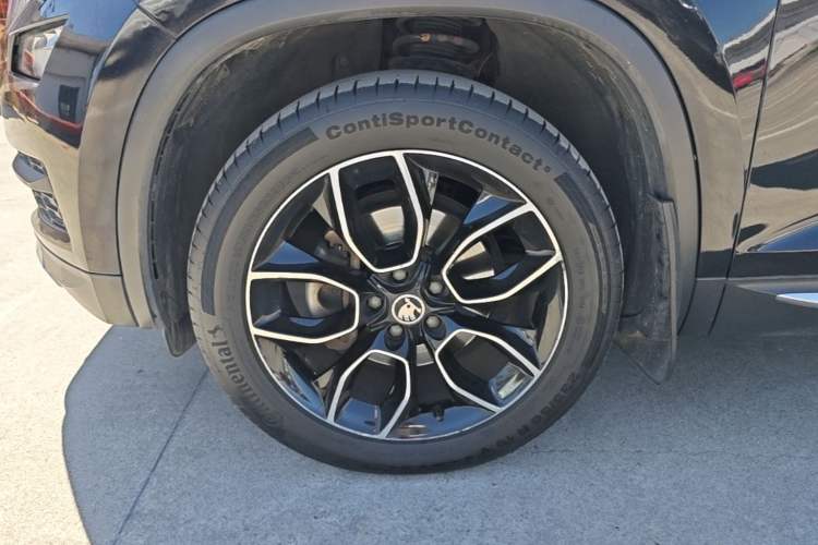 Used Skoda Kodiaq 2018 TSI330 7-Seater Two-Wheel-Drive Luxury Enjoyment Edition Left Front Wheel Hub