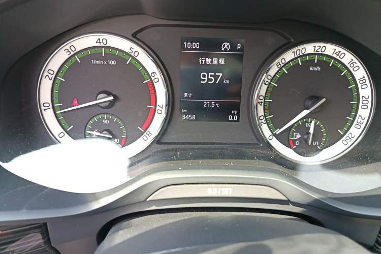Used Skoda Kodiaq 2018 TSI330 5-Seater Two-Wheel-Drive Luxury Edition Odometer Close Up