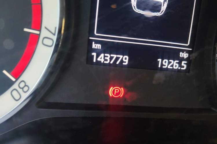 Used Skoda Kodiaq 2018 Facelifted TSI330 5-Seater Two-Wheel-Drive Luxury Edition Odometer Close Up
