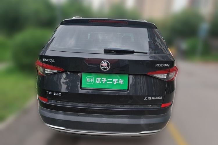 Used Skoda Kodiaq 2018 Facelifted TSI330 5-Seater Two-Wheel-Drive Luxury Enjoyment Edition Rear