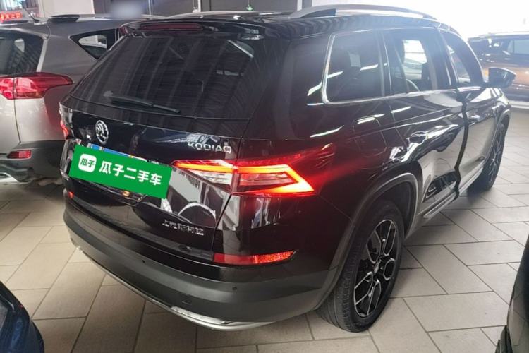 Used Skoda Kodiaq 2018 Restyled TSI330 7-Seater Two-Wheel Drive Luxury Enjoyment Edition Rear Right 45 Deg