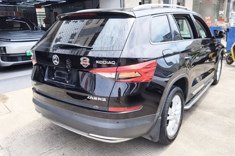 Used Skoda Kodiaq 2018 TSI330 5-Seater Two-Wheel-Drive Luxury Enjoyment Edition Rear Right 45 Deg