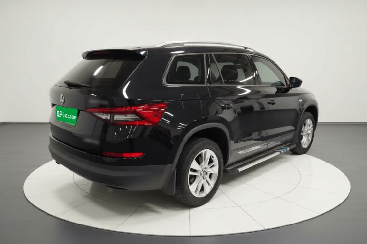 Used Skoda Kodiaq 2018 TSI330 5-Seater Two-Wheel-Drive Luxury Edition Rear Right 45 Deg