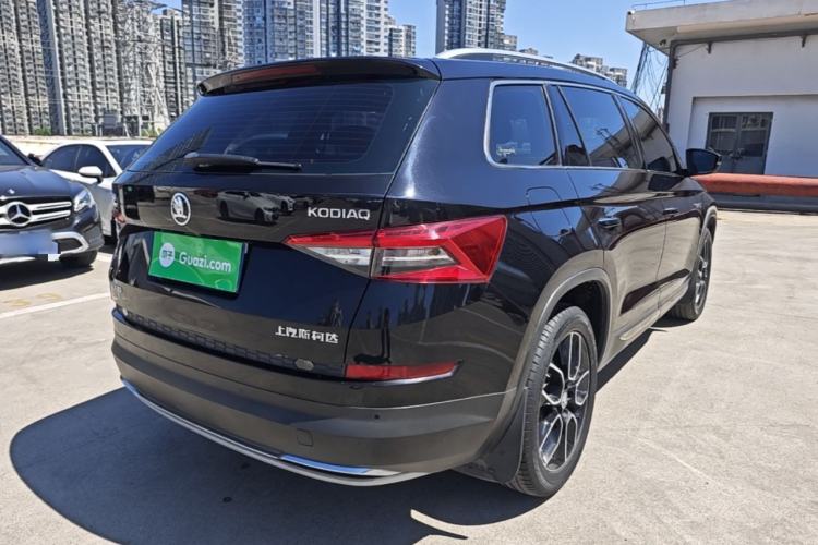 Used Skoda Kodiaq 2018 TSI330 7-Seater Two-Wheel-Drive Luxury Enjoyment Edition Rear Right 45 Deg