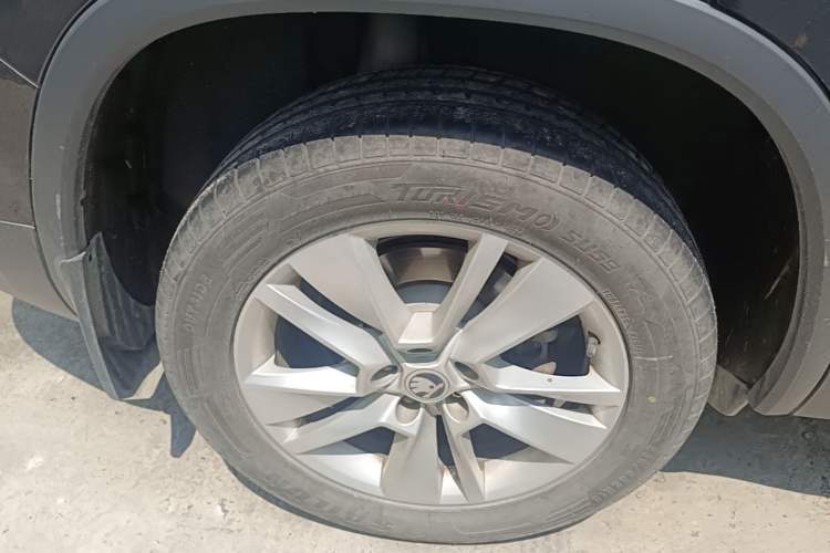 Used Skoda Kodiaq 2018 Facelifted TSI330 5-Seater Two-Wheel-Drive Luxury Enjoyment Edition Right Rear Wheel Hub