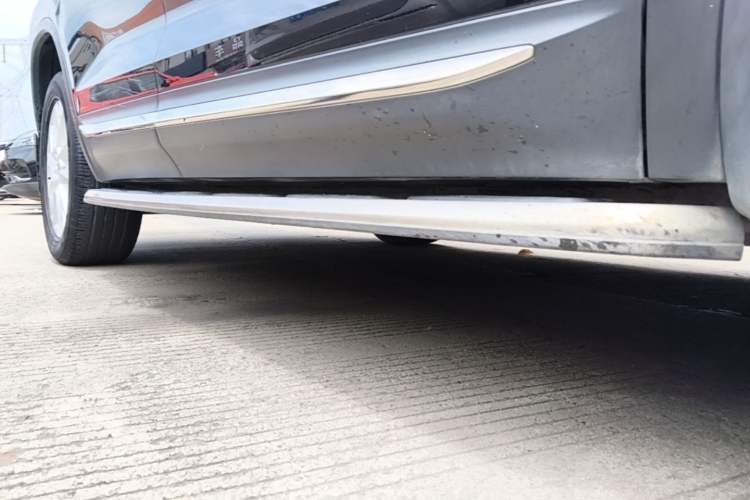 Used Skoda Kodiaq 2018 TSI330 5-Seater Two-Wheel-Drive Luxury Enjoyment Edition Right Side Sill