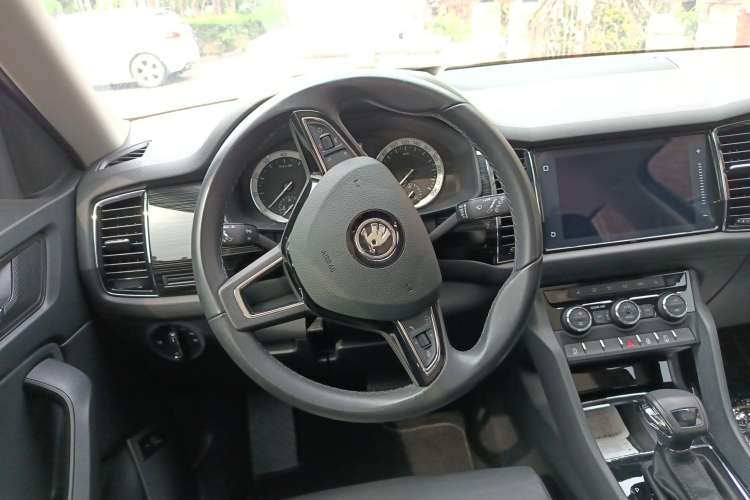 Used Skoda Kodiaq 2018 TSI330 5-Seater Two-Wheel-Drive Luxury Edition Steering Wheel