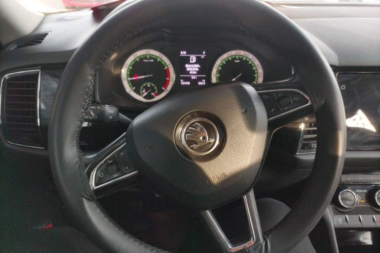 Used Skoda Kodiaq 2018 Facelifted TSI330 5-Seater Two-Wheel-Drive Luxury Enjoyment Edition Steering Wheel