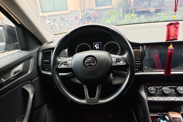 Used Skoda Kodiaq 2018 Facelifted TSI330 5-Seater Two-Wheel-Drive Luxury Enjoyment Edition Steering Wheel