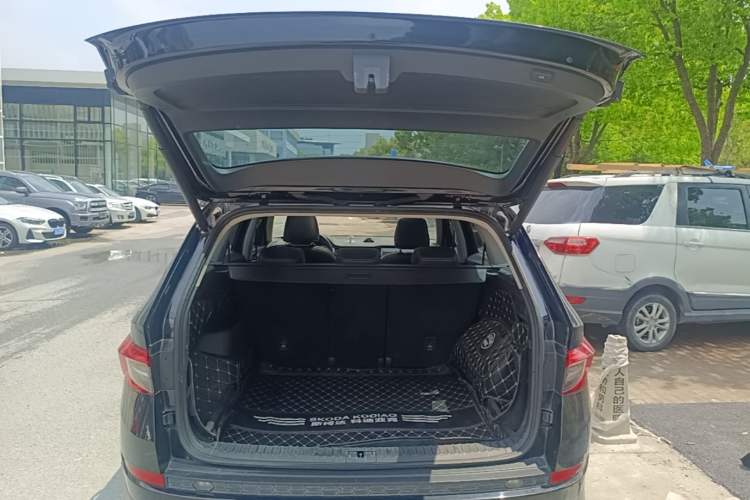 Used Skoda Kodiaq 2018 Facelifted TSI330 5-Seater Two-Wheel-Drive Luxury Enjoyment Edition Trunk