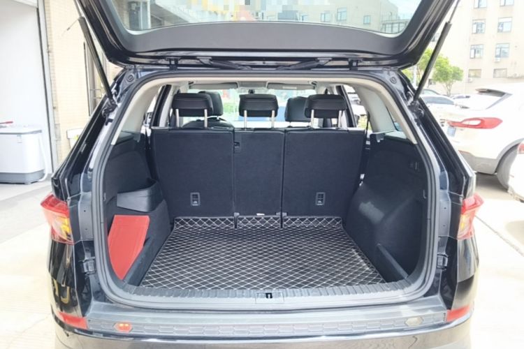 Used Skoda Kodiaq 2018 TSI330 5-Seater Two-Wheel-Drive Luxury Enjoyment Edition Trunk