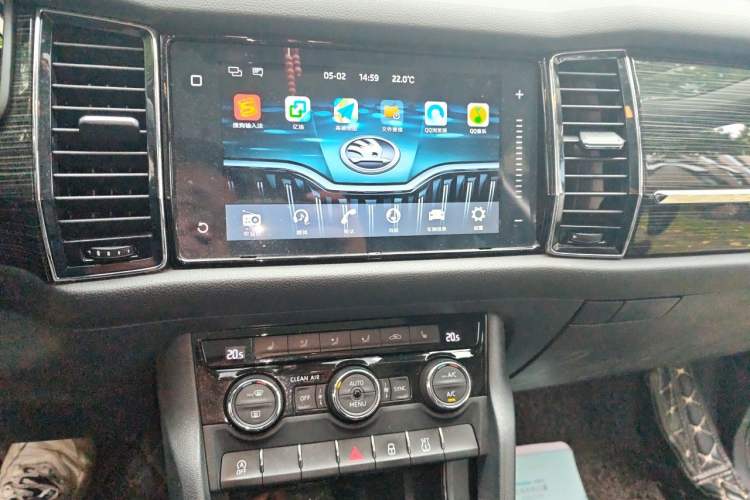 Used Skoda Kodiaq 2018 TSI330 5-Seater Two-Wheel-Drive Luxury Enjoyment Edition Audio And AC Panel